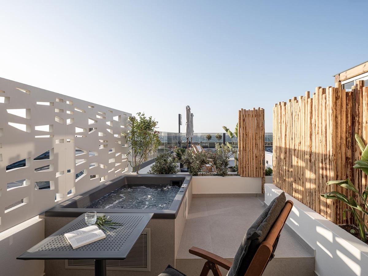 Calla Luxury Seafront Suites Rethimno Eksteriør billede